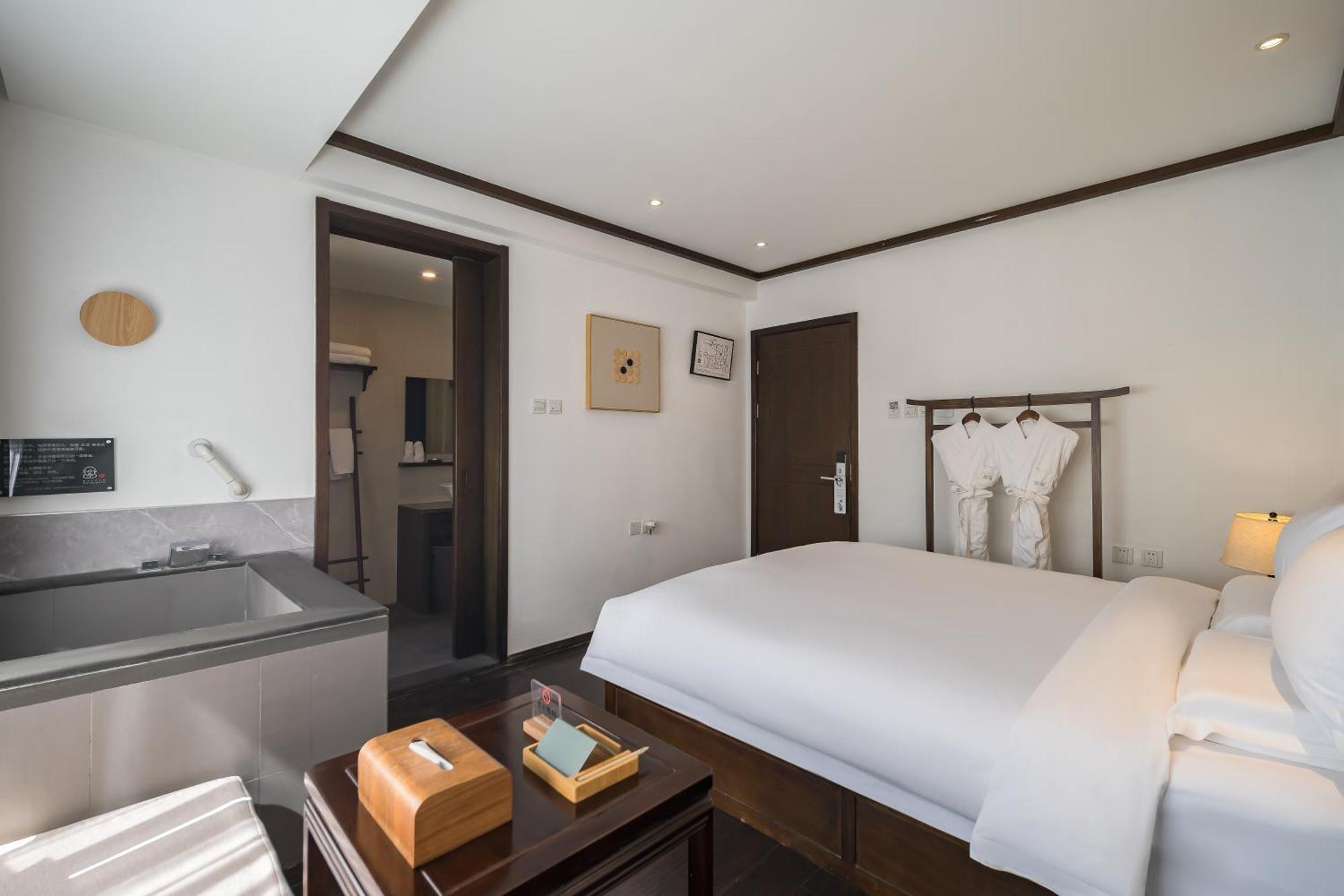 Dasein Youlan Hotel-Near The Forbidden City, Tiananmen Square, Guijie Street, Beihai Park, Jingshan Park, And Yonghe Temple Пекин Екстериор снимка